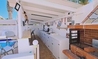 Villa Maria Petounta by STAY BnB