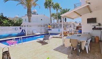 Villa Maria Petounta by STAY BnB