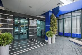 Iris Hotel