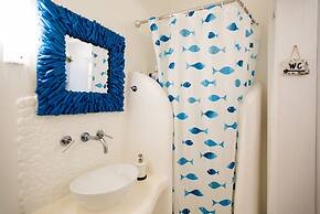 Elegant villa with ocean views & 2 pools