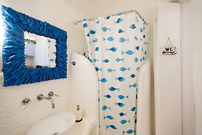 Elegant villa with ocean views & 2 pools