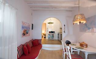 Elegant villa with ocean views & 2 pools