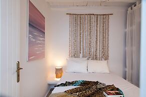 Elegant villa with ocean views & 2 pools