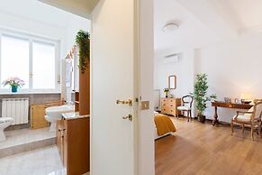 Rome As You Feel - Zoccolette Apartment