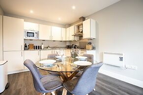 The Wren Beautiful Apartment inc parking