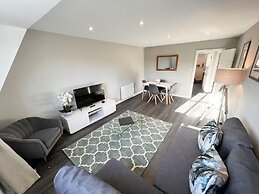 Beautiful central apartment with parking