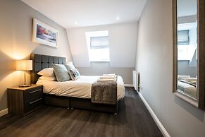 Beautiful central apartment with parking