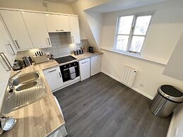 Beautiful central apartment with parking