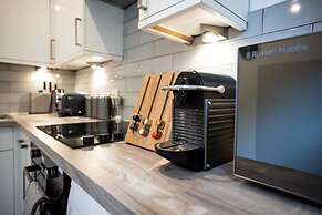 Beautiful central apartment with parking