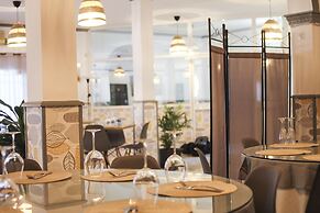 Hotel Restaurante Vía Sevilla - Cádiz by MA 22 Puntos