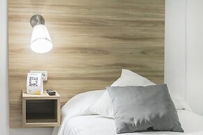 Hotel Restaurante Vía Sevilla - Cádiz by MA 22 Puntos