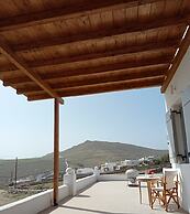 Evilia Mykonian Villa with Jaccuzi