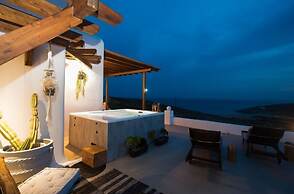 Evilia Mykonian Villa with Jaccuzi
