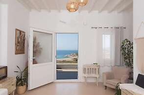 Evilia Mykonian Villa with Jaccuzi