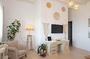 Evilia Mykonian Villa with Jaccuzi