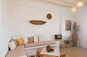 Evilia Mykonian Villa with Jaccuzi