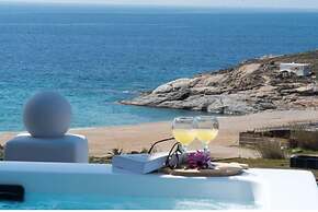 Evilia Mykonian Villa with Jaccuzi