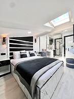 Taksim Larissa Hotel