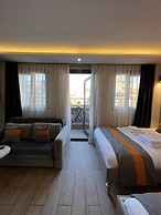 Taksim Larissa Hotel