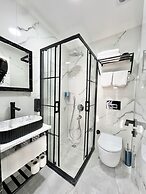 Taksim Larissa Hotel