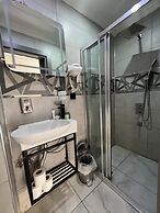 Taksim Larissa Hotel