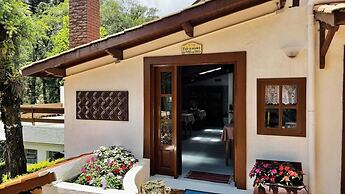 Vila Eremita Pousada