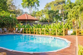 Hotel y Bungalows El Jardín