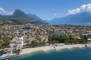 Villa Besana 100 m From Lake