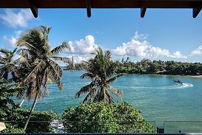 Beacon By The Bay Villas & Suites By The Clarks
