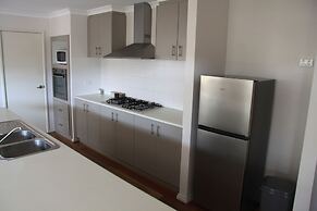 Southern River Family Accommodation