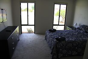 Southern River Family Accommodation