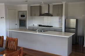 Southern River Family Accommodation