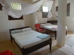 Dudu Villas N Backpackers