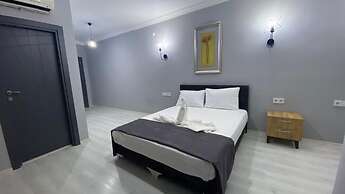 Grand Niki Hotel & Spa