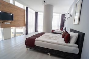 Grand Niki Hotel & Spa