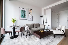 Immaculate New Studio Apartment in Canary Wharf