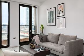 Immaculate New Studio Apartment in Canary Wharf