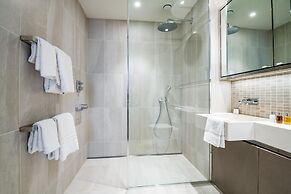 Immaculate New Studio Apartment in Canary Wharf