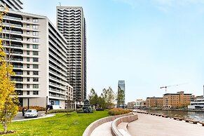 Immaculate New Studio Apartment in Canary Wharf