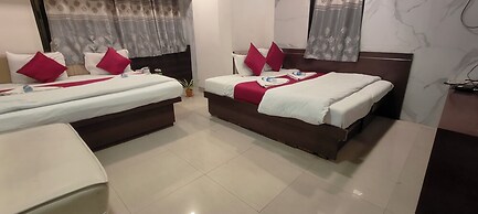 Anand Palace