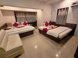 Anand Palace