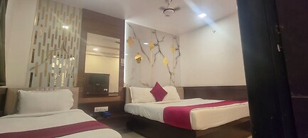 Anand Palace