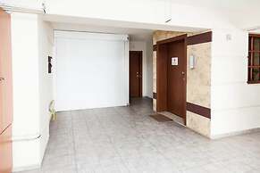 Elegant & Spacious  Apt. with Sea View