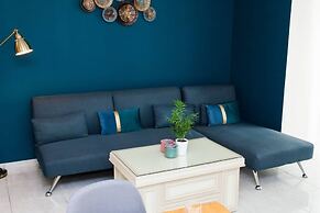 Elegant & Spacious  Apt. with Sea View