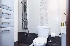 Elegant & Spacious  Apt. with Sea View