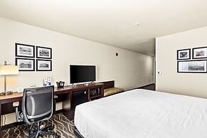 Cobblestone Hotel & Suites - International Falls