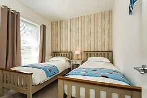 Saint James By The Quay