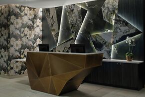 The Dorian, Autograph Collection