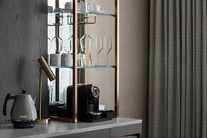 The Dorian, Autograph Collection