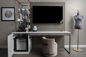 The Dorian, Autograph Collection